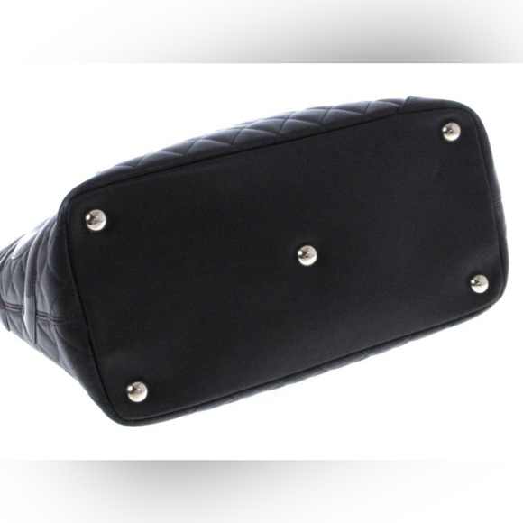 CHANEL Cambon CC large Caviar shopping tote - Picture 4 of 11